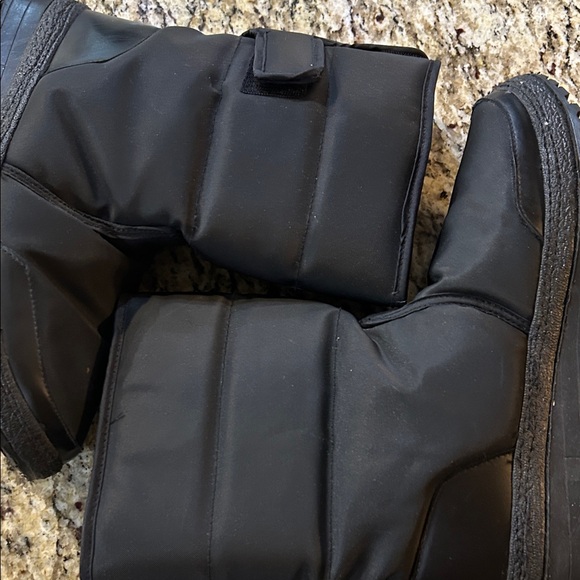 Black Winter Boots - Picture 6 of 11